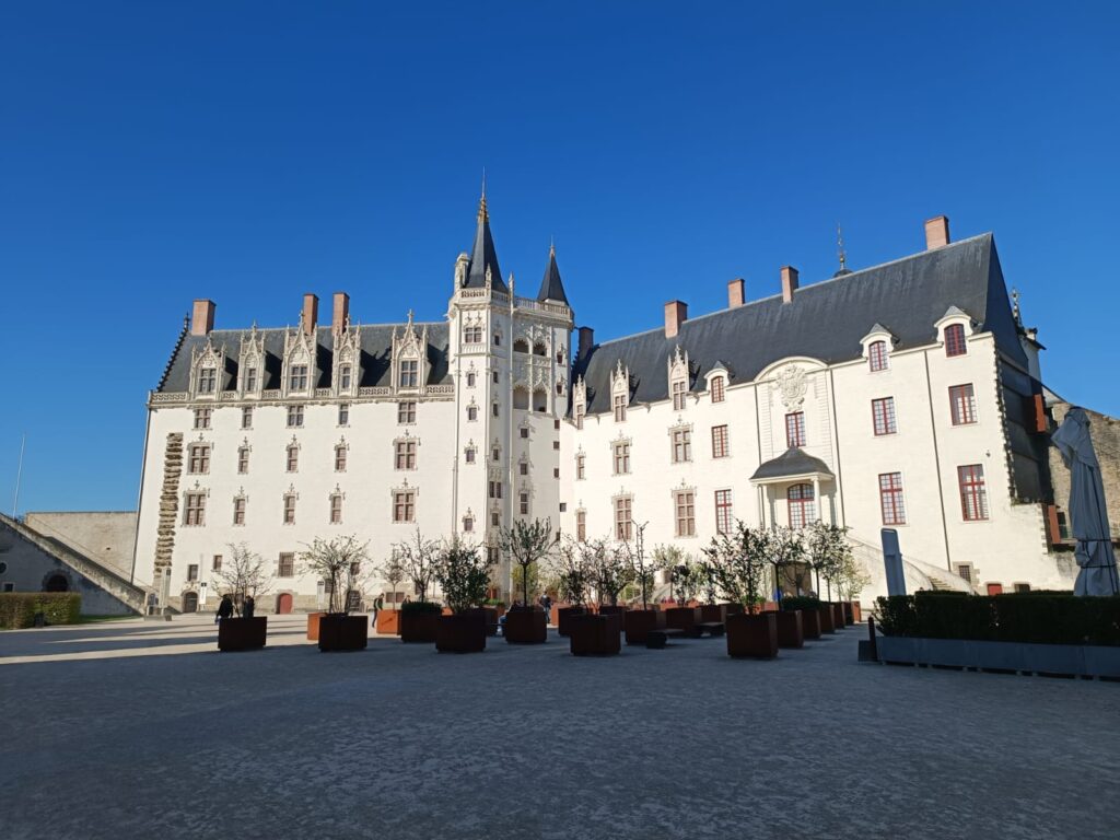 Intérieur du Château des Ducs de Bretagne à Nantes lors de la visite du musée